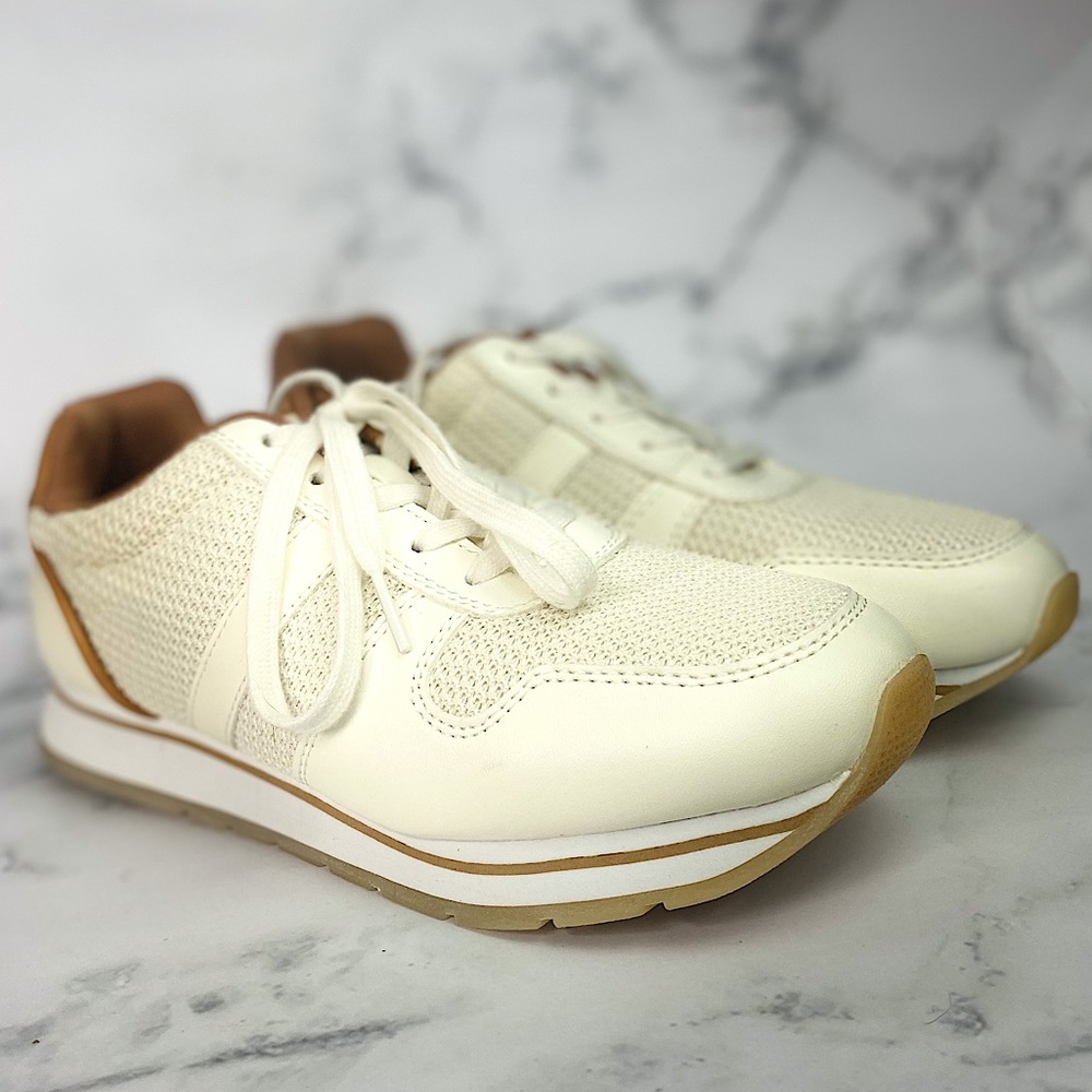 Banana Republic Cream Sneaker with Brown Leather Accents
